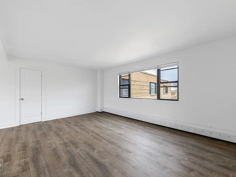 2025 E 72nd Street — Photo 11