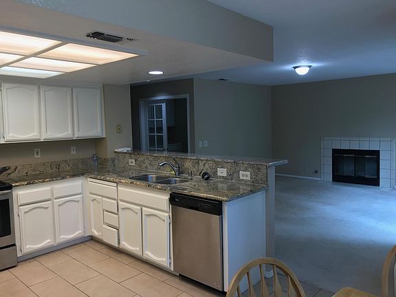 5th image of 5800 Laguna Vale Way