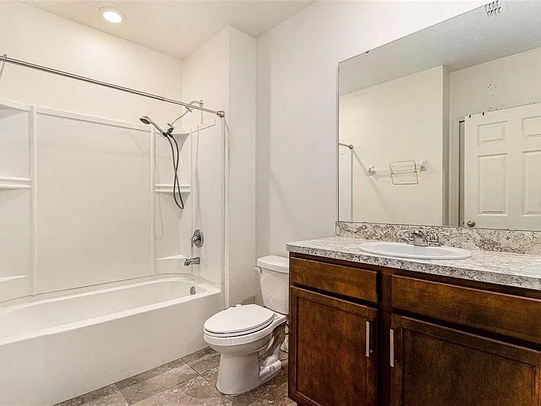 769 Forest Trace Cir — Photo 17