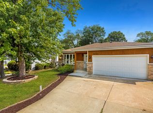4023 N Grant St, Westmont, IL