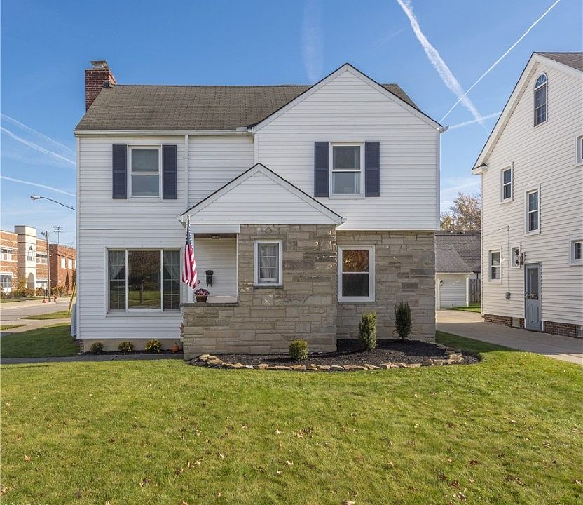 1st image of 4563 W 213th St