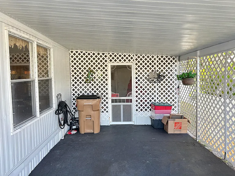 425 E Bougainvillea Dr — Photo 11