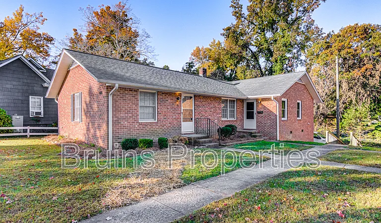 805 Trenton St #A — Photo 2