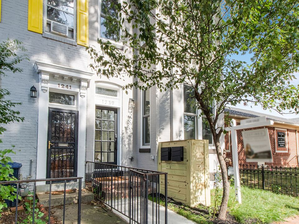 1st image of 1239 5th St NW APT 1