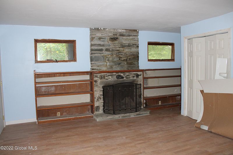 4th image of 721 Smokey Avenue