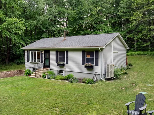 850 North Rd, Hardwick, MA 01037