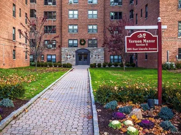 30 Ehrbar Ave #102, Mount Vernon, NY 10552