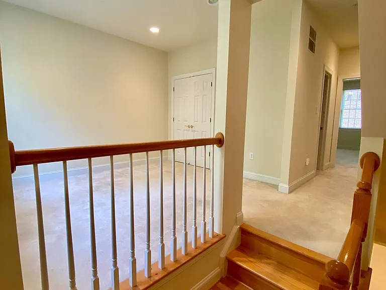 2621 Fairfax Dr — Photo 17