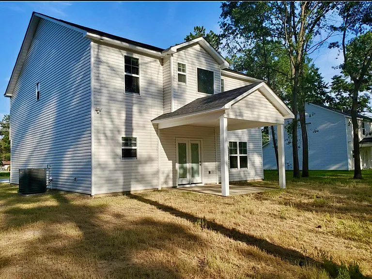 1618 Strickland Bridge Rd — Photo 1