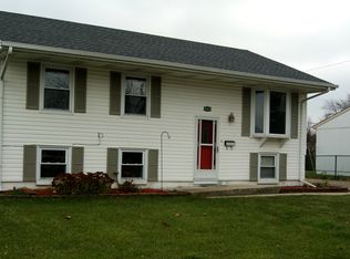 323 Emery Ave, Romeoville, IL 60446