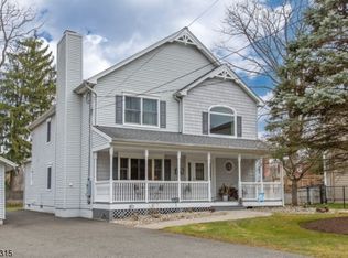 8 Lionel Pl, Whippany, NJ 07981