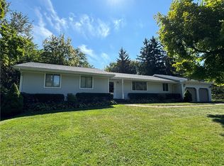 13955 Goodwin St, Burton, OH 44021