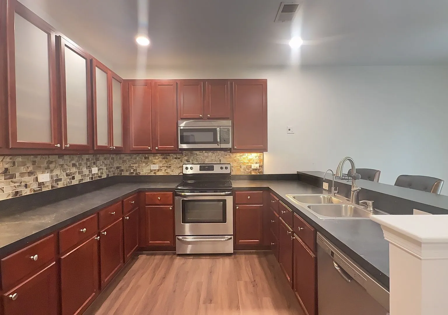 Recently Renovated 3-Bedroom Condo in The Grove at the Arboretum — Photo 3