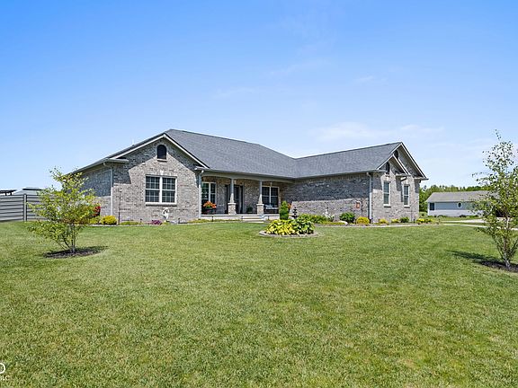 5th image of 3870 Hanna Ln