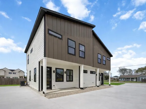 4804 Carmen St #B, Houston, TX 77033