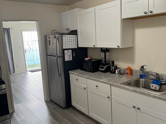 4th image of 2853 Broadway #0