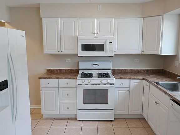 4th image of 239 N Lake St
