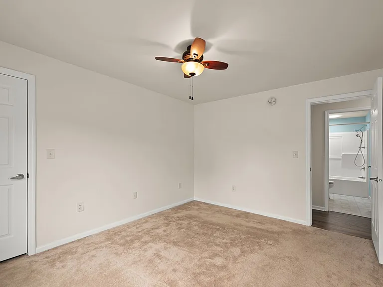 27723 Crozet Dr — Photo 26