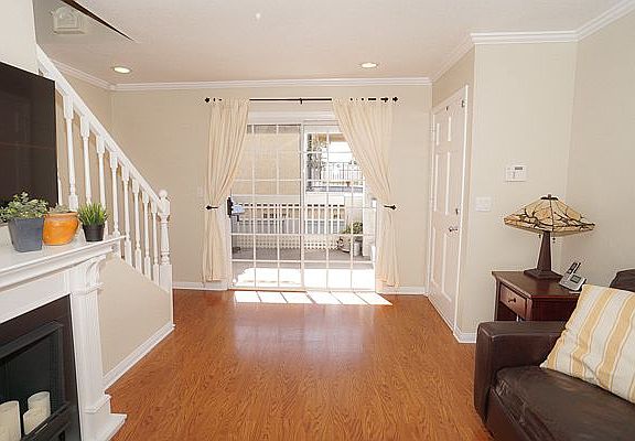 4th image of 1534 Marcelina Ave Unit A