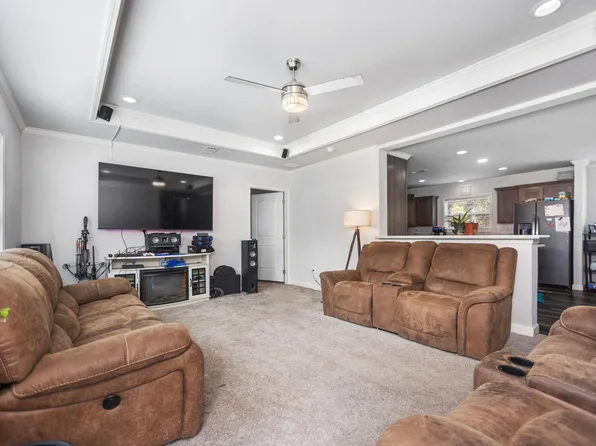 2265 Kickapoo Rd, Groveton, TX 75845