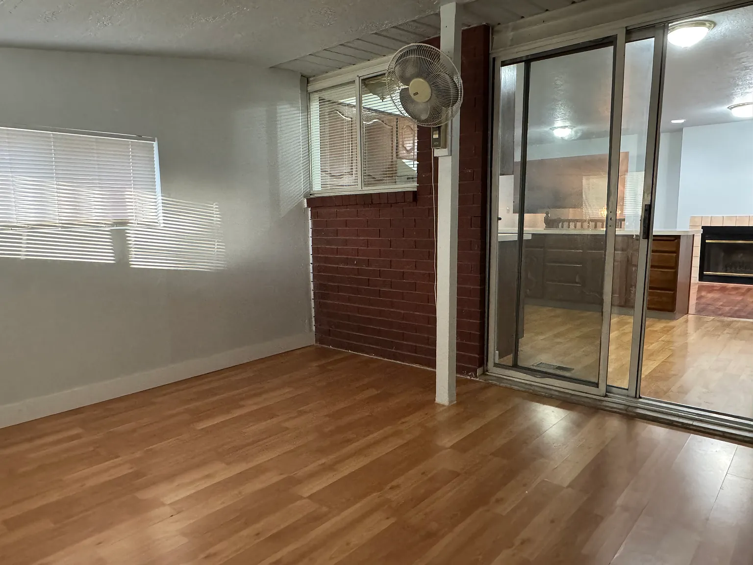 4 bed, 2488 sqft, $2,500 — Photo 3