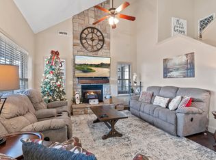 1251 Golf Dr APT 4, Reeds Spring, MO 65737