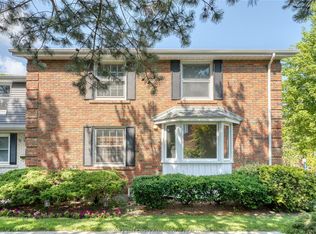 8402 Little River Rd #7, Windsor, ON N8S 2B5