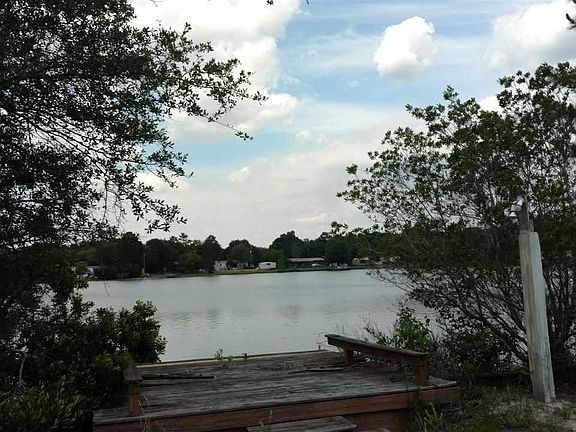 3rd image of 7972 Twin Lake Dr