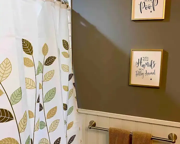 Bathroom #1 - Main Floor