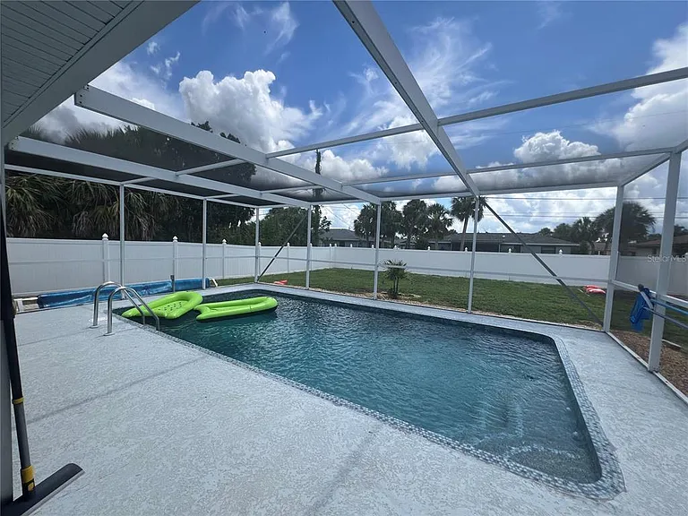 18140 Wolbrette Cir — Photo 34