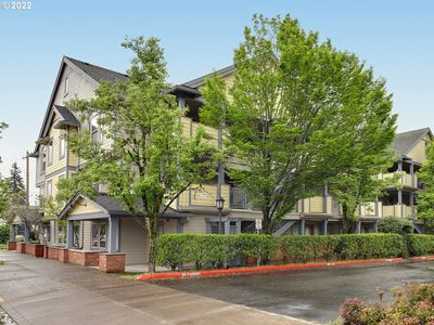 9837 NE Irving St APT 310, Portland, OR, 97220