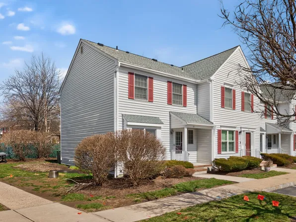 12 Giles Biondi Ct, Bound Brook, NJ 08805