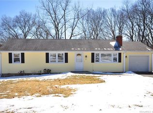 15 Vinlen Dr, Windsor, CT 06095