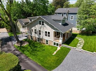 68 Glenlawn Ave, Sea Cliff, NY 11579