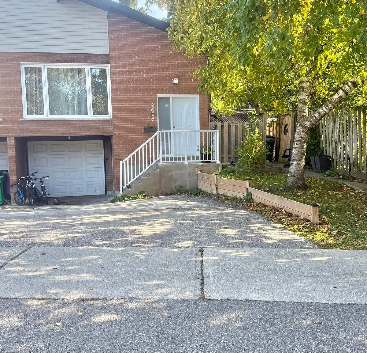 3 bed, $2,700 — Photo 2