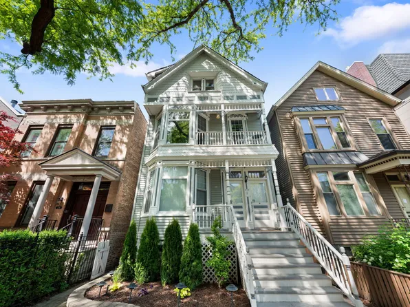 3722 N Bosworth Ave, Chicago, IL 60613