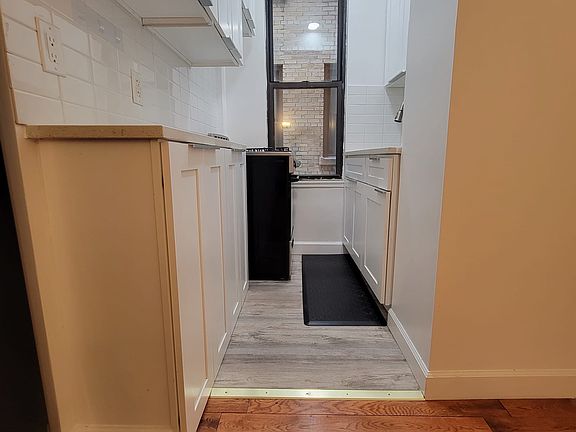 2nd image of 201 E 35th St APT 4A