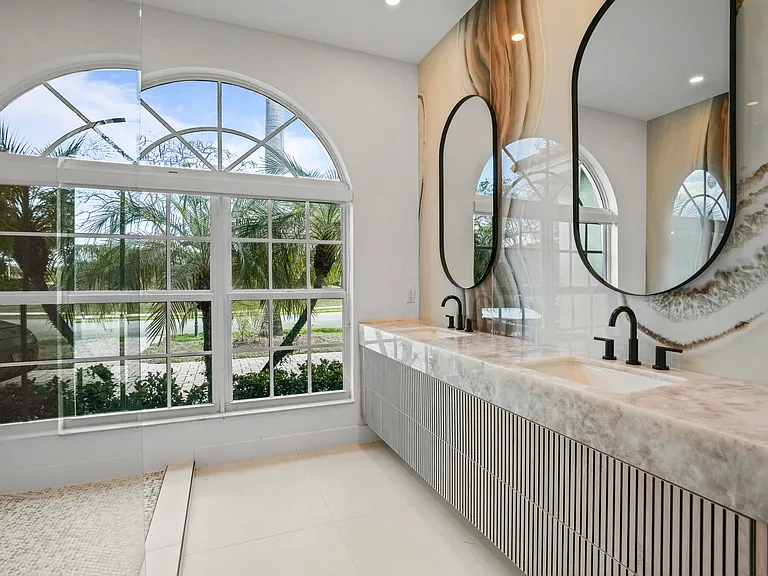 3201 E Stonebrook Cir — Photo 31