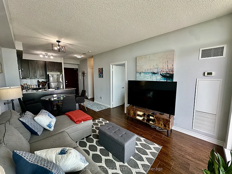 1328 Birchmount Rd #1806 — Photo 9