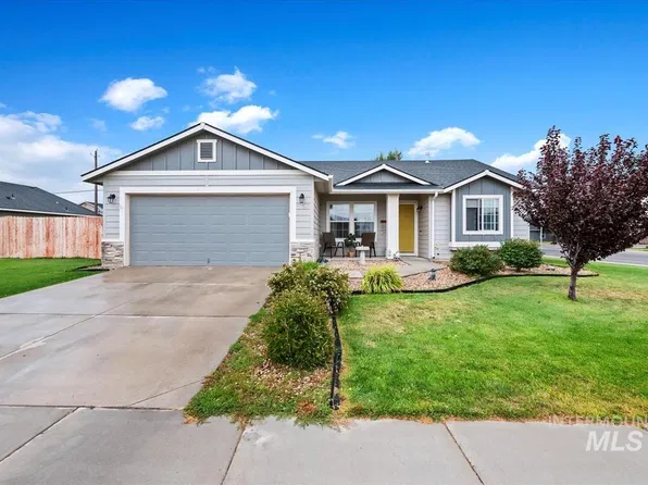1790 SW Levant Way, Mountain Home, ID 83647
