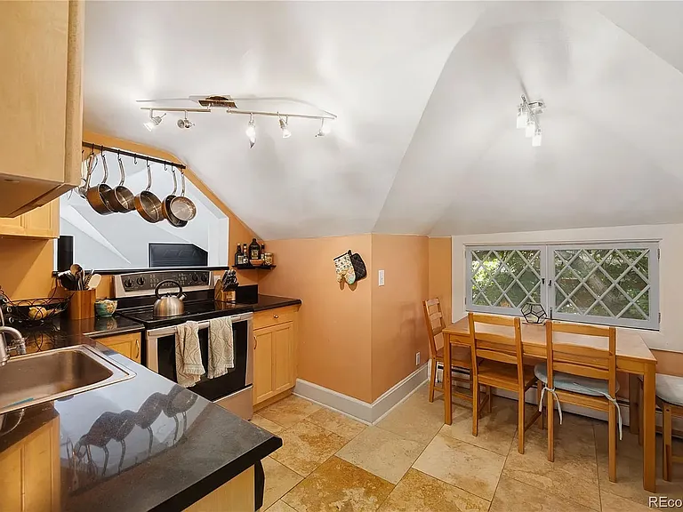 1130 N Lafayette St #5 — Photo 8