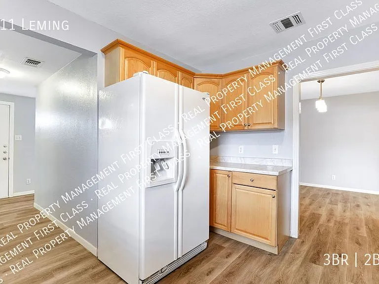 211 Leming Dr — Photo 11