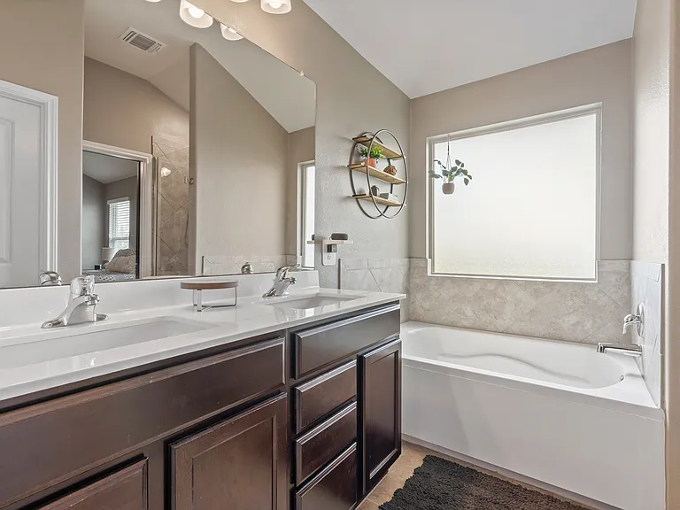 5221 Cicero Dr — Photo 14