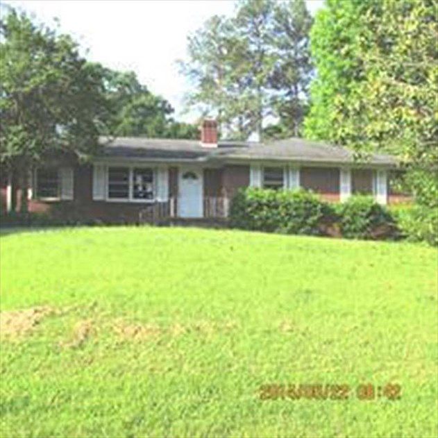 1st image of 210 Beechwood Cir