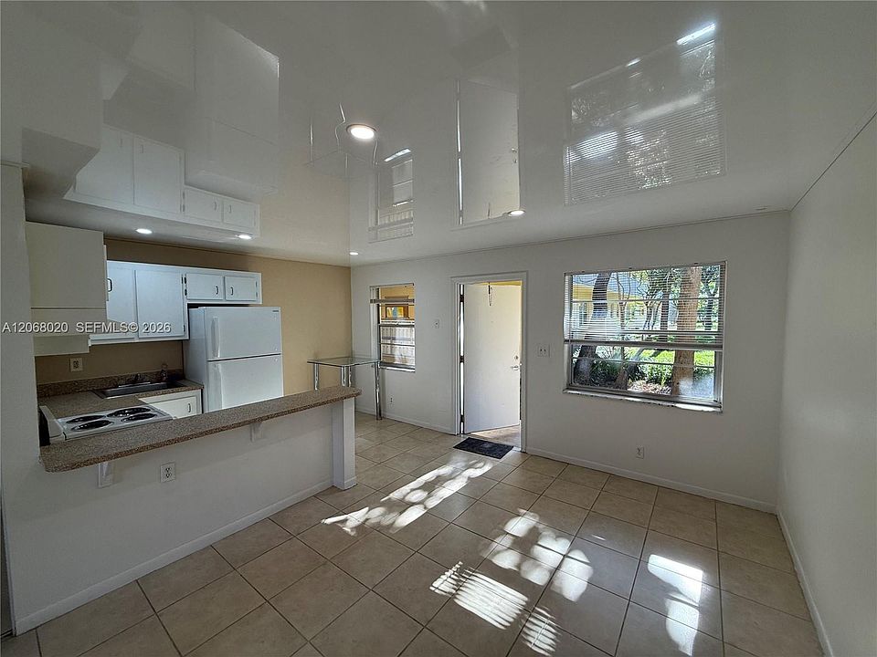 1st image of 5168 NE 6th Ave APT 407