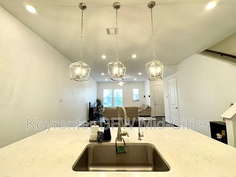 9927 Tolbert St — Photo 8