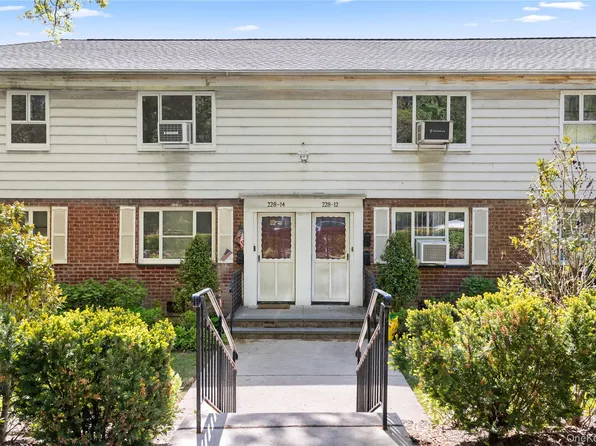 228-14 stronghurst Avenue #Upper, Queens Village, NY 11427