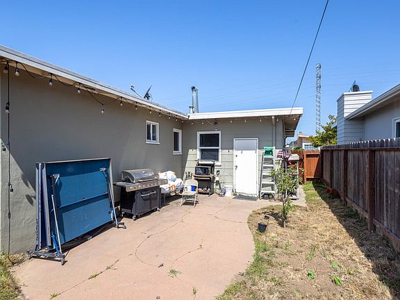 5th image of 310 Gardenside Ave