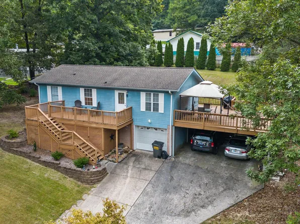 1724 Dallas Lake Rd, Soddy Daisy, TN 37379
