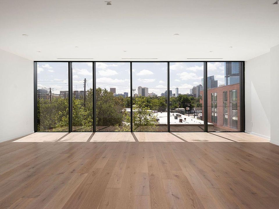 1st image of 1006 Baylor St #202